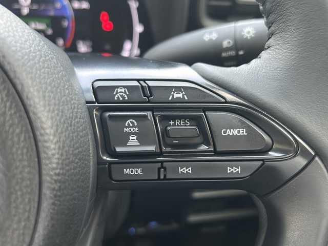 トヨタ シエンタ Z 大阪府 2025(令7)年 0.4万km プラチナホワイトパールマイカ ワンオーナー/純正ナビ(Bluetooth/フルセグテレビ/AM/FM)/純正アルミホイール15インチ/プッシュスタート/スマートキー/ETC/両側パワースライドドア/バックカメラ/アラウンドビューモニター/ワンオーナー/純正ナビ/ETC/両側パワースライドドア/フルセグテレビ/バックカメラ/アラウンドビューモニター/レーダークルーズコントロール/シートヒーター/ステアリングヒーター/ビューボタン