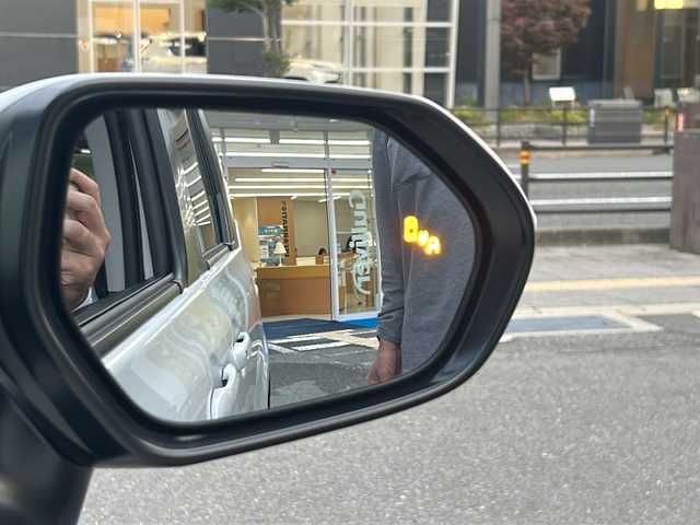 トヨタ シエンタ Z 大阪府 2025(令7)年 0.4万km プラチナホワイトパールマイカ ワンオーナー/純正ナビ(Bluetooth/フルセグテレビ/AM/FM)/純正アルミホイール15インチ/プッシュスタート/スマートキー/ETC/両側パワースライドドア/バックカメラ/アラウンドビューモニター/ワンオーナー/純正ナビ/ETC/両側パワースライドドア/フルセグテレビ/バックカメラ/アラウンドビューモニター/レーダークルーズコントロール/シートヒーター/ステアリングヒーター/ビューボタン