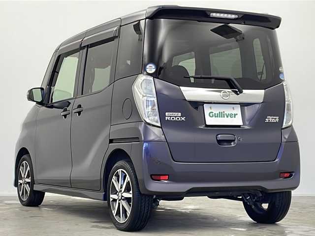 日産 デイズ ルークス ハイウェイスターX Gパッケージ 大阪府 2017(平29)年 5.2万km プレミアムパープルP 純正ナビ/【フルセグTV/Bluetooth/CD/DVD/USB】/アラウンドビューモニター/両側パワースライドドア/後席サーキュレーター/後席サンシェード/シートバックテーブル/nanoe/衝突軽減システム/アイドリングストップ/オートハイビーム/LEDヘッドライト/オートライト/純正15インチAW/スマートキー