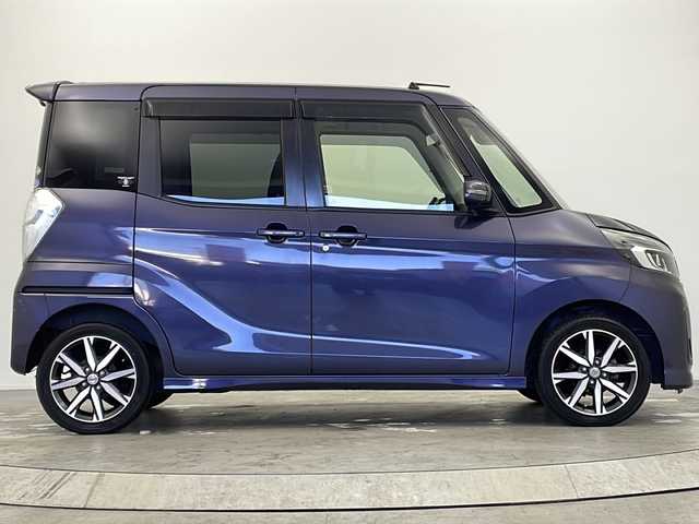 日産 デイズ ルークス ハイウェイスターX Gパッケージ 大阪府 2017(平29)年 5.2万km プレミアムパープルP 純正ナビ/【フルセグTV/Bluetooth/CD/DVD/USB】/アラウンドビューモニター/両側パワースライドドア/後席サーキュレーター/後席サンシェード/シートバックテーブル/nanoe/衝突軽減システム/アイドリングストップ/オートハイビーム/LEDヘッドライト/オートライト/純正15インチAW/スマートキー