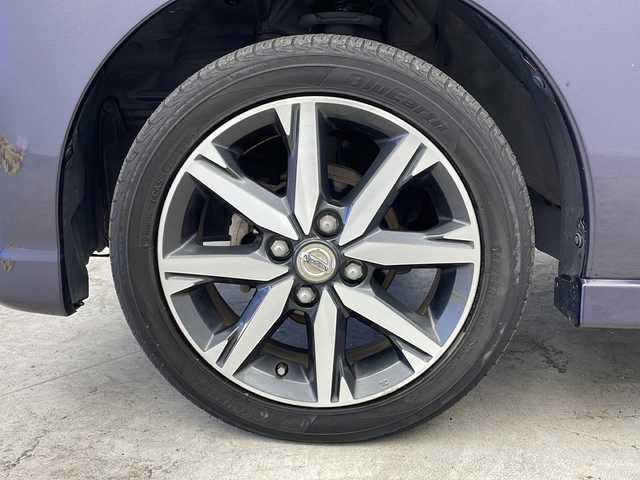 日産 デイズ ルークス ハイウェイスターX Gパッケージ 大阪府 2017(平29)年 5.2万km プレミアムパープルP 純正ナビ/【フルセグTV/Bluetooth/CD/DVD/USB】/アラウンドビューモニター/両側パワースライドドア/後席サーキュレーター/後席サンシェード/シートバックテーブル/nanoe/衝突軽減システム/アイドリングストップ/オートハイビーム/LEDヘッドライト/オートライト/純正15インチAW/スマートキー