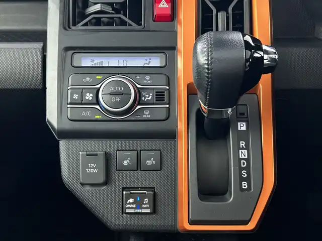 ダイハツ タフト G 愛知県 2021(令3)年 2.5万km コンパーノレッド 禁煙車/純正9インチナビ/（CD/DVD/Bluetooth/フルセグTV/USB)/バックカメラ/ガラスルーフ/スマートアシストIII/・衝突軽減ブレーキ/・レーンキープアシスト/・オートマチックハイビーム/・クリアランスソナー/・誤発進抑制機能/ETC/シートヒーター/アイドリングストップ/スマートキー/スペアキー有/プッシュスタート/電子パーキング/オートホールド/ルーフレール/純正15インチアルミホイール/LEDヘッドライト/フロントフォグライト