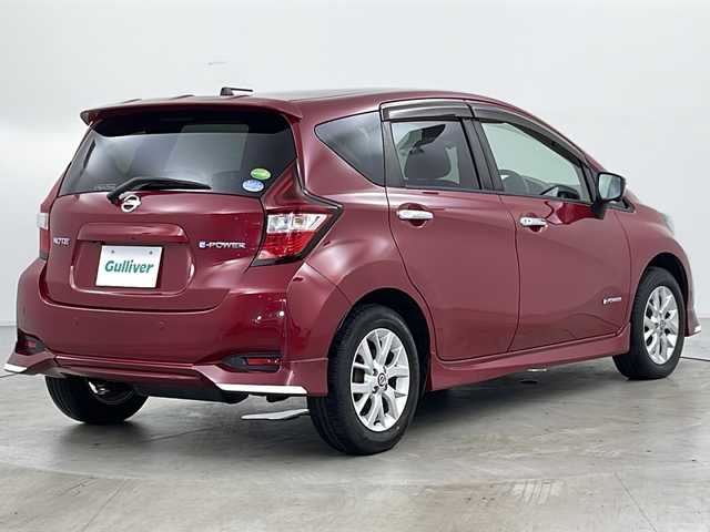 日産 ノート e－パワー X FOUR 道央・札幌 2018(平30)年 4.3万km ガーネットレッド ・4WD/・寒冷地仕様/・純正ナビ（CD＆DVD＆TV＆BT＆SD）/・全方位カメラ/・サイドカメラ/・フロントカメラ/・エマージェンシーブレーキ/・レーンキープアシスト/・TVキャンセラー/・ETC/・デジタルインナーミラー/・ドアミラーヒーター/・オートライト/・LEDヘッドライト