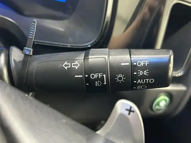 ホンダ シャトル ハイブリッド X 沖縄県 2016(平28)年 7.3万km クリスタルブラックパール (株)IDOMが運営する【じしゃロンコザ店】の自社ローン専用車両になりますこちらは現金またはオートローンご利用時の価格です。自社ローンご希望の方は別途その旨お申付け下さい/純正ナビ　/バックカメラ　/ＥＴＣ　/衝突軽減ブレーキ　/クルーズコントロール　/コーナーセンサー　/パドルシフト　/ハーフレザーシート　/純正アルミホイール　/プッシュスタート　/スマートキー　/オートライト