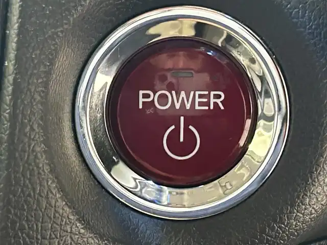 ホンダ シャトル ハイブリッド X 沖縄県 2016(平28)年 7.3万km クリスタルブラックパール (株)IDOMが運営する【じしゃロンコザ店】の自社ローン専用車両になりますこちらは現金またはオートローンご利用時の価格です。自社ローンご希望の方は別途その旨お申付け下さい/純正ナビ　/バックカメラ　/ＥＴＣ　/衝突軽減ブレーキ　/クルーズコントロール　/コーナーセンサー　/パドルシフト　/ハーフレザーシート　/純正アルミホイール　/プッシュスタート　/スマートキー　/オートライト