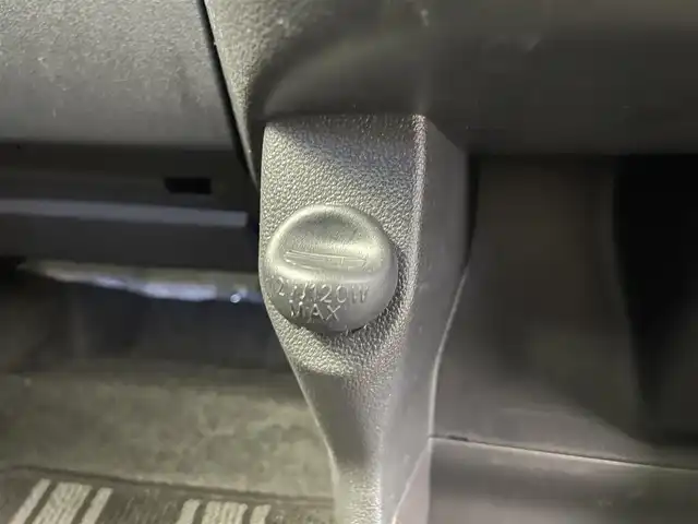 ダイハツ キャスト アクティバ X リミテッド SAⅢ 富山県 2019(平31)年 4.2万km パールホワイトⅢ ワンオーナー/社外SDナビ(CN-RE05WD)/(AM/FM/CD/DVD/BT)/フルセグTV/バックカメラ/衝突軽減システム/コーナーセンサー　後ろのみ/オートマチックハイビーム/レーンキープアシスト/横滑り防止装置/盗難防止装置/シートヒーター (D＋N席)/フロアマット純正/ハロゲンライト/アイドリングストップ/スマートキー/取扱説明書/保証書/記録簿