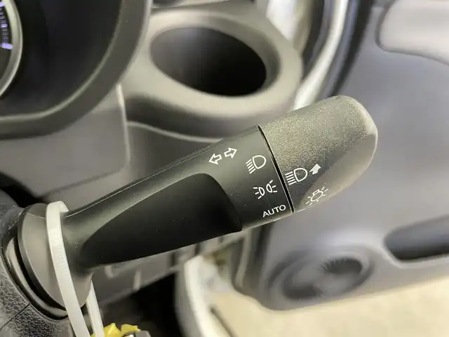 ダイハツ キャスト アクティバ X リミテッド SAⅢ 富山県 2019(平31)年 4.2万km パールホワイトⅢ ワンオーナー/社外SDナビ(CN-RE05WD)/(AM/FM/CD/DVD/BT)/フルセグTV/バックカメラ/衝突軽減システム/コーナーセンサー　後ろのみ/オートマチックハイビーム/レーンキープアシスト/横滑り防止装置/盗難防止装置/シートヒーター (D＋N席)/フロアマット純正/ハロゲンライト/アイドリングストップ/スマートキー/取扱説明書/保証書/記録簿