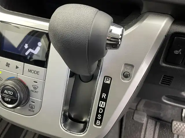 ダイハツ キャスト アクティバ X リミテッド SAⅢ 富山県 2019(平31)年 4.2万km パールホワイトⅢ ワンオーナー/社外SDナビ(CN-RE05WD)/(AM/FM/CD/DVD/BT)/フルセグTV/バックカメラ/衝突軽減システム/コーナーセンサー　後ろのみ/オートマチックハイビーム/レーンキープアシスト/横滑り防止装置/盗難防止装置/シートヒーター (D＋N席)/フロアマット純正/ハロゲンライト/アイドリングストップ/スマートキー/取扱説明書/保証書/記録簿