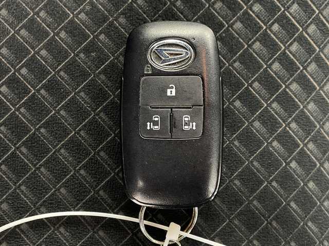 ダイハツ タント カスタム X スタイルセレクション 岐阜県 2021(令3)年 3.7万km ブラックマイカメタリック 純正ナビ/　(AM/FM/CD/DVD/Bluetooth/フルセグTV)/バックカメラ/両側パワースライドドア/ウェルカムオープン機能/スマートアシストIII/　・衝突軽減ブレーキ/　・レーンキープアシスト/　・コーナーセンサー/　・オートハイビーム/ドライブレコーダー/ETC/シートヒーター/ステアリングスイッチ/電格ミラー/純正アルミホイール/純正フロアマット/純正ドアバイザー