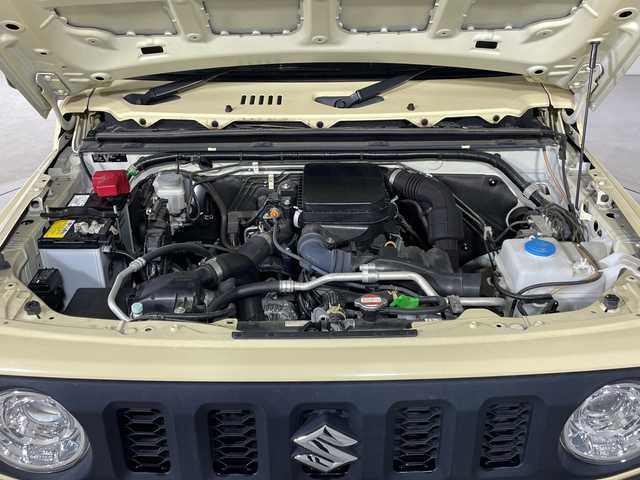 スズキ ジムニー XC 福岡県 2021(令3)年 4.4万km シフォンアイボリーM 禁煙車/純正8インチメモリナビ/・CD/DVD/BT/フルセグTV/・バックモニター/スズキセーフティサポート/クルーズコントロール/革巻きステアリング/・ステアリングリモコン/LEDヘッドライト/・オートライト/・フォグランプ/スマートキー/・スペアキー/・プッシュスタート/純正ドライブレコーダー/純正アルミホイール/純正フロアマット/純正ドアバイザー