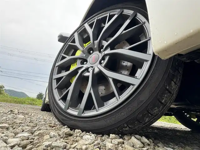 スバル ＷＲＸ ＳＴＩ STI タイプS 兵庫県 2019(平31)年 0.8万km クリスタルホワイトP STIパフォーマンスマフラー/純正ナビ/フルセグTV/DVD.BD再生可/Bluetooth接続可/バックモニター/ドライブレコーダー/純正18インチアルミホイール/プッシュスタート＆スマートキー/LEDヘッドライト