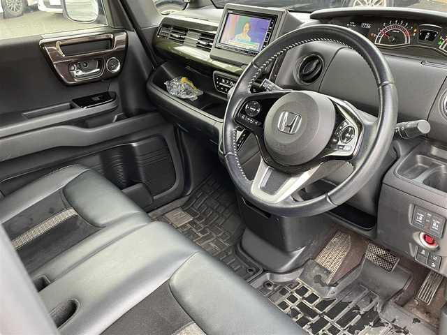 ホンダ Ｎ ＢＯＸ 長野県 2020(令2)年 3.6万km プラチナホワイトパール 4WD/ワンオーナー/純正ナビ/・Bluetooth/CD/DVD/TV/バックカメラ/純正ETC/ドライブレコーダー/ハーフレザーシート/前席シートヒーター/純正フロアマット/両側パワースライドドア/純正15インチAW/コーナーセンサー後方のみ/LEDオートライト/ドアバイザー/電格ミラー/スペアキー有/取り扱い説明書/保証書
