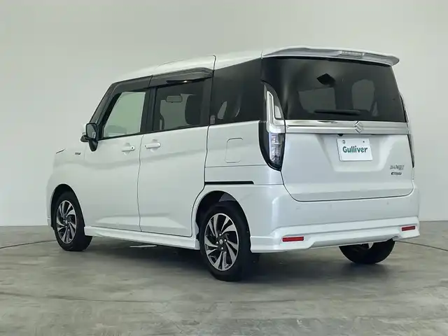 スズキ ソリオ バンディット HV MV 群馬県 2023(令5)年 0.6万km ピュアホワイトP 純正１０インチナビ/フルセグ（TV・BT・AM・FM・CD・DVD・USB）/全方周カメラ/ヘッドアップディスプレイ/ビルトインETC/前後ドアレコ/衝突軽減ブレーキ/両側パワースライド/ステアリングスイッチ/前席シートヒーター/スマートキー