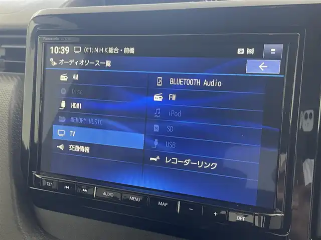 スズキ ソリオ バンディット HV MV 群馬県 2023(令5)年 0.6万km ピュアホワイトP 純正１０インチナビ/フルセグ（TV・BT・AM・FM・CD・DVD・USB）/全方周カメラ/ヘッドアップディスプレイ/ビルトインETC/前後ドアレコ/衝突軽減ブレーキ/両側パワースライド/ステアリングスイッチ/前席シートヒーター/スマートキー