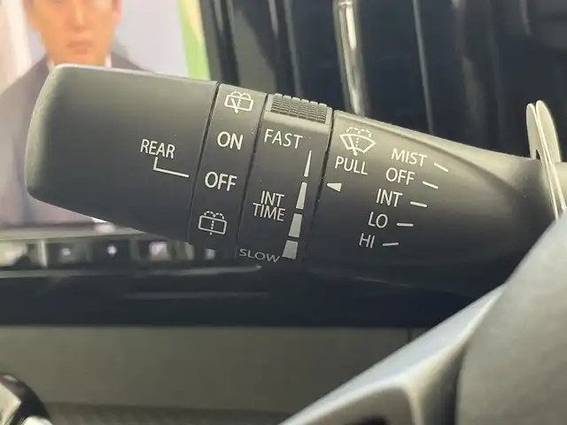 スズキ ソリオ バンディット HV MV 群馬県 2023(令5)年 0.6万km ピュアホワイトP 純正１０インチナビ/フルセグ（TV・BT・AM・FM・CD・DVD・USB）/全方周カメラ/ヘッドアップディスプレイ/ビルトインETC/前後ドアレコ/衝突軽減ブレーキ/両側パワースライド/ステアリングスイッチ/前席シートヒーター/スマートキー