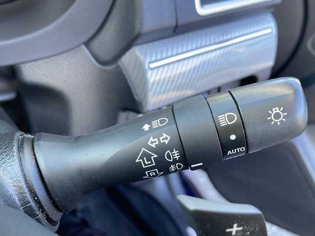 スバル レヴォーグ 1．6GT－S アイサイト 岩手県 2014(平26)年 5.5万km ギャラクシーブルーシリカ 4WD/社外SDメモリーナビ(CD/DVD/SD/USB/ラジオ)/フルセグテレビ/バックカメラ/プリクラッシュブレーキシステム/車線逸脱警報機能/レーダークルーズコントロール/パドルシフト/前席パワーシート/横滑り防止機能/ETC/LEDヘッドライト/オートライト/フォグランプ/純正18inアルミホイール/純正フロアマット/純正トノカバー/スマートキー(×2)/プッシュスタート/電動格納ミラー/ウィンカーミラー/ドアバイザー