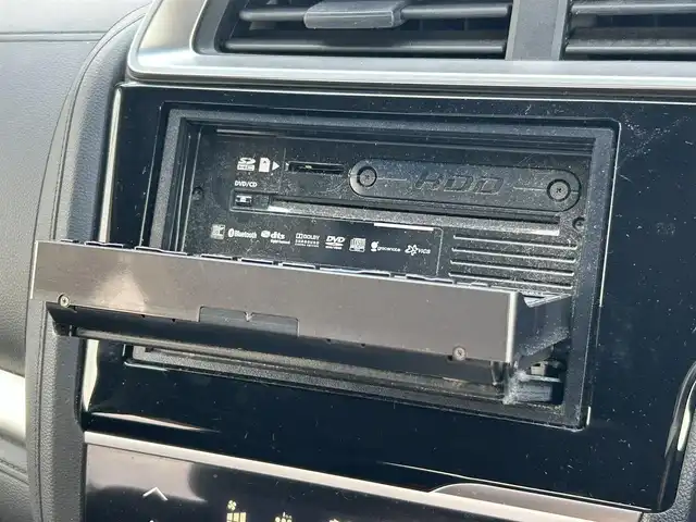 ホンダ フィット ハイブリット Fパッケージ 道南・函館 2016(平28)年 7.8万km ミッドナイトブルービームM /社外ナビ//フルセグTV//寒冷地仕様//バックカメラ//ETC//プッシュスタート//スマートキー//純正フロアマット//横滑り防止装置//ドアバイザー//ウィンカーミラー//純正ホイールキャップ//アイドリングストップ