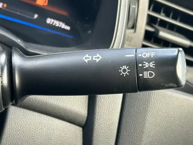 ホンダ フィット ハイブリット Fパッケージ 道南・函館 2016(平28)年 7.8万km ミッドナイトブルービームM /社外ナビ//フルセグTV//寒冷地仕様//バックカメラ//ETC//プッシュスタート//スマートキー//純正フロアマット//横滑り防止装置//ドアバイザー//ウィンカーミラー//純正ホイールキャップ//アイドリングストップ