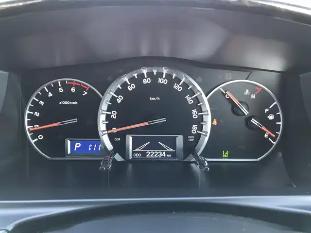 トヨタ ハイエース GL ロング 鳥取県 2020(令2)年 2.3万km ホワイトパールクリスタルシャイン 社外ナビ/フルセグ/CD/DVD/BT/社外10インチフリップダウンモニター/社外モニター・ETC/バックカメラ/フロントアンダースポイラー/FLEXフロアマット/FLEXレザー調シートカバー/FLEX17インチアルミホイール/トヨタセーフティセンス/片側パワースライドドア/社外足回り・ローダウン/社外ステアリング/社外テールランプ/LEDヘットライト/フォグライト/プッシュエンジンスタート/スマートキー/純正テールランプ/ハンドル積込