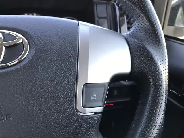 トヨタ ハイエース GL ロング 鳥取県 2020(令2)年 2.3万km ホワイトパールクリスタルシャイン 社外ナビ/フルセグ/CD/DVD/BT/社外10インチフリップダウンモニター/社外モニター・ETC/バックカメラ/フロントアンダースポイラー/FLEXフロアマット/FLEXレザー調シートカバー/FLEX17インチアルミホイール/トヨタセーフティセンス/片側パワースライドドア/社外足回り・ローダウン/社外ステアリング/社外テールランプ/LEDヘットライト/フォグライト/プッシュエンジンスタート/スマートキー/純正テールランプ/ハンドル積込