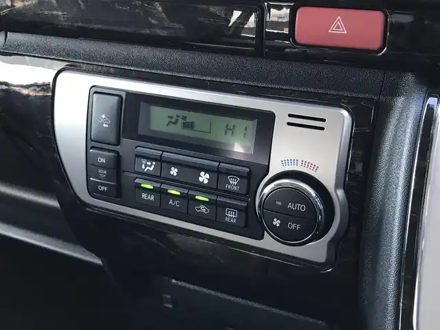 トヨタ ハイエース GL ロング 鳥取県 2020(令2)年 2.3万km ホワイトパールクリスタルシャイン 社外ナビ/フルセグ/CD/DVD/BT/社外10インチフリップダウンモニター/社外モニター・ETC/バックカメラ/フロントアンダースポイラー/FLEXフロアマット/FLEXレザー調シートカバー/FLEX17インチアルミホイール/トヨタセーフティセンス/片側パワースライドドア/社外足回り・ローダウン/社外ステアリング/社外テールランプ/LEDヘットライト/フォグライト/プッシュエンジンスタート/スマートキー/純正テールランプ/ハンドル積込