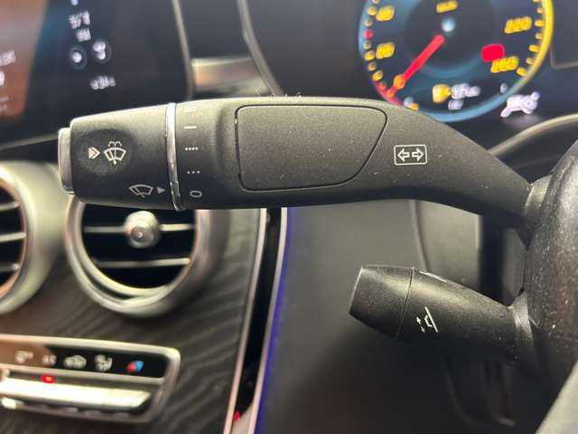 メルセデス・ベンツ ＧＬＣ２２０ d 4マチック クーペ AMGライン 千葉県 2020(令2)年 7.2万km ダイヤモンドホワイト レザーＥＸＣ　/サンルーフ　/純正ナビ　/３６０°カメラ　/ＡＣＣ　/ＨＵＤ　/ベンチレーター　/シートヒーター　/パワーシート　/ＬＥＤヘッドライト　/ハイビームアシスト　/ドライブレコーダー　/アンビエントライト