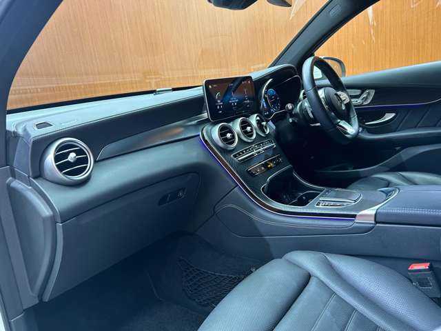 メルセデス・ベンツ ＧＬＣ２２０ d 4マチック クーペ AMGライン 千葉県 2020(令2)年 7.2万km ダイヤモンドホワイト レザーＥＸＣ　/サンルーフ　/純正ナビ　/３６０°カメラ　/ＡＣＣ　/ＨＵＤ　/ベンチレーター　/シートヒーター　/パワーシート　/ＬＥＤヘッドライト　/ハイビームアシスト　/ドライブレコーダー　/アンビエントライト