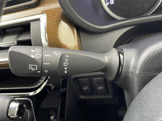 ダイハツ キャスト スタイル GプライムコレSAⅢ 岐阜県 2020(令2)年 3.1万km パールホワイトⅢ スマートアシストIII/・衝突回避支援ブレーキ機能/・衝突警報機能/・誤発進抑制機能(前方＋後方)/・車線逸脱警報機能/・先行車発進お知らせ機能/・オートハイビーム/純正８型ナビ/Bluetooth/フルセグTV/CD/DVD/USB/SD/バックカメラ/ドライブレコーダー/オートリトラミラー/ヘッドライトレベライザー/レザー調シート/シートヒーター（運転席/助手席）/スマートキー/プッシュスタート/純正アルミホイール/純正フロアマット/純正ドアバイザー/ステアリングスイッチ/ET