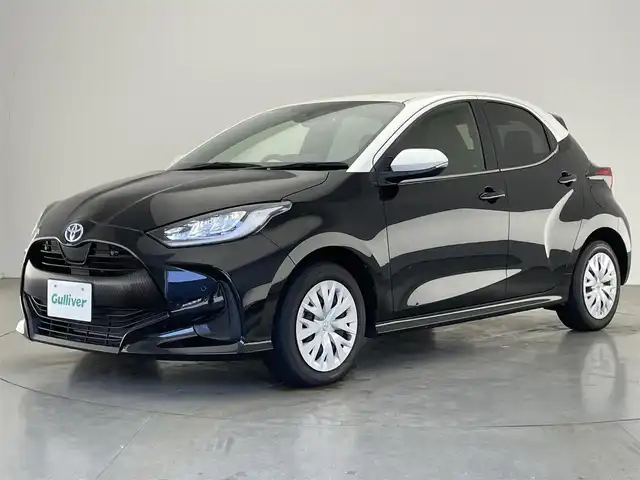 トヨタ ヤリス ハイブリッド Z 愛知県 2021(令3)年 2.5万km ブラック/ホワイト 純正８型ＤＡ　バックカメラ　Ｂｌｕｅｔｏｏｔｈ　ＵＳＢ入力端子　ＥＴＣ２．０　ドラレコ　レーダークルコン　前後コーナーセンサー　シートヒーター　ＬＥＤヘッドライト　オートハイビーム　衝突軽減　禁煙車