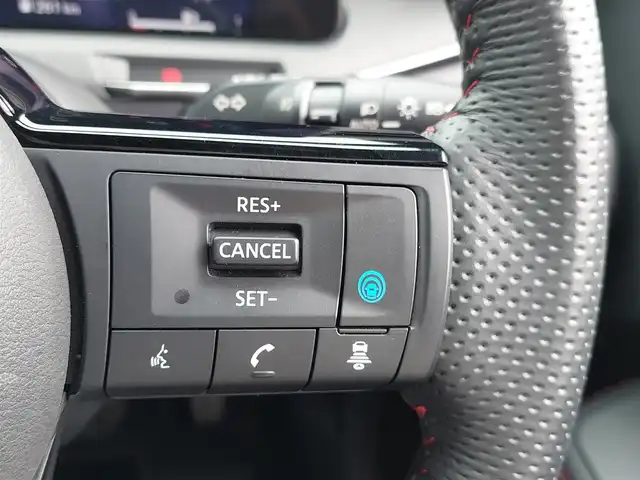 日産 オーラ ニスモ 埼玉県 2022(令4)年 1.1万km ピュアホワイトパール / スーパーブラック 2トーン プロパイロット/純正9インチナビ /　　BT/フルセグTV/USB/HDMI/全方位カメラ/インテリジェント クルーズコントロール/シートヒーター/LEDオートライト/純正17インチアルミホイール/ステアリングヒーター/ハンドル支援/デジタルインナーミラー/置くだけ充電/ドライブレコーダー/電子パーキング/オートホールド/プッシュスタート/スペアキー/ETC2.0/禁煙車