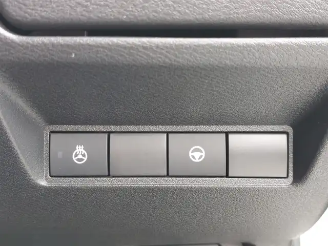 日産 オーラ ニスモ 埼玉県 2022(令4)年 1.1万km ピュアホワイトパール / スーパーブラック 2トーン プロパイロット/純正9インチナビ /　　BT/フルセグTV/USB/HDMI/全方位カメラ/インテリジェント クルーズコントロール/シートヒーター/LEDオートライト/純正17インチアルミホイール/ステアリングヒーター/ハンドル支援/デジタルインナーミラー/置くだけ充電/ドライブレコーダー/電子パーキング/オートホールド/プッシュスタート/スペアキー/ETC2.0/禁煙車