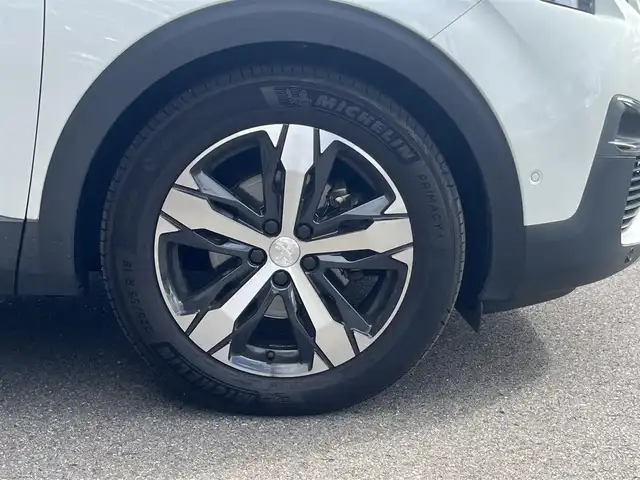 プジョー ５００８ GTライン ブルーHDi 岐阜県 2020(令2)年 4.8万km パール パノラミックサンルーフ/アクティブクルーズコントロール/レーンキープアシスト/アクティブセーフティブレーキ/アクティブブラインドスポットモニターシステム/アドバンスドグリップコントロール/フロント、バックソナー/アクティブセーフティブレーキ/フルLEDヘッドライト/インテリジェントハイビーム/ハンズフリー電動テールゲート/純正ナビ/フルセグTV/Bluetooth/バックカメラ/置くだけ充電