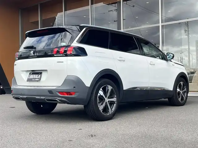 プジョー ５００８ GTライン ブルーHDi 岐阜県 2020(令2)年 4.8万km パール パノラミックサンルーフ/アクティブクルーズコントロール/レーンキープアシスト/アクティブセーフティブレーキ/アクティブブラインドスポットモニターシステム/アドバンスドグリップコントロール/フロント、バックソナー/アクティブセーフティブレーキ/フルLEDヘッドライト/インテリジェントハイビーム/ハンズフリー電動テールゲート/純正ナビ/フルセグTV/Bluetooth/バックカメラ/置くだけ充電