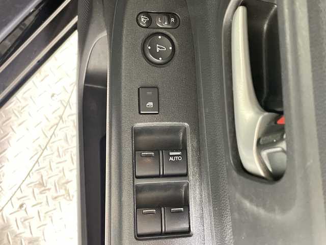 ホンダ Ｎ ＷＧＮ G Lパッケージ 沖縄県 2017(平29)年 12.7万km クリスタルブラックパール ワンオーナー/禁煙車/純正ナビ/・ＣＤ／ＤＶＤ/・ワンセグＴＶ／Ｂｌｕｅｔｏｏｔｈ/バックカメラ/ビルトインＥＴＣ/ベンチシート/電動格納ミラー/ステアリングリモコン/スペアキー/ヘッドライトレベライザー/取扱説明書/保証書