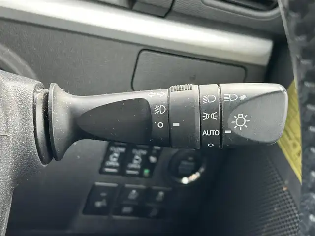 ダイハツ タント カスタムRSトップED VS SAⅢ 愛媛県 2019(平31)年 5.6万km パールホワイトⅢ 登録時走行距離：55429Km/純正ディーラーOPSDナビ/AM/FM/CD/DVD/フルセグTV/BT/全周囲カメラ/前ドラレコ/横滑り防止装置/盗難防止装置/衝突軽減システム/後コーナーセンサー/LEDヘッドライト/オートライト/オートハイビーム/フォグランプ/エンジンスタートボタン/スマートキー/スペアキー/純正アルミホイール/純正フロアマット