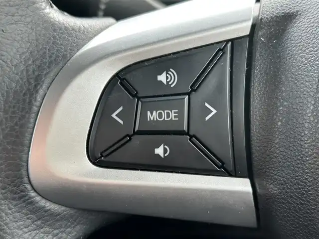 ダイハツ タント カスタムRSトップED VS SAⅢ 愛媛県 2019(平31)年 5.6万km パールホワイトⅢ 登録時走行距離：55429Km/純正ディーラーOPSDナビ/AM/FM/CD/DVD/フルセグTV/BT/全周囲カメラ/前ドラレコ/横滑り防止装置/盗難防止装置/衝突軽減システム/後コーナーセンサー/LEDヘッドライト/オートライト/オートハイビーム/フォグランプ/エンジンスタートボタン/スマートキー/スペアキー/純正アルミホイール/純正フロアマット