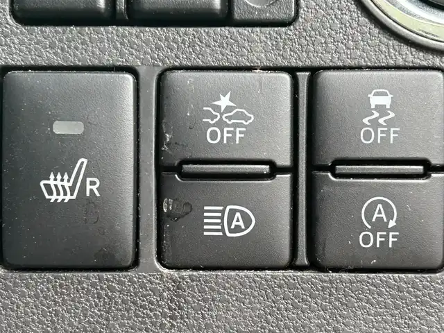 ダイハツ タント カスタムRSトップED VS SAⅢ 愛媛県 2019(平31)年 5.6万km パールホワイトⅢ 登録時走行距離：55429Km/純正ディーラーOPSDナビ/AM/FM/CD/DVD/フルセグTV/BT/全周囲カメラ/前ドラレコ/横滑り防止装置/盗難防止装置/衝突軽減システム/後コーナーセンサー/LEDヘッドライト/オートライト/オートハイビーム/フォグランプ/エンジンスタートボタン/スマートキー/スペアキー/純正アルミホイール/純正フロアマット