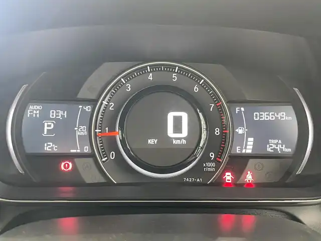 ホンダ Ｓ６６０ α 鹿児島県 2015(平27)年 3.7万km プレミアムスターホワイトP クルーズコントロール(追従走行なし)/衝突被害軽減システム/ETC/LEDヘッドライト/オートライト/純正フロアマット/純正アルミホイール/ハーフレザーシート/プッシュスタート/SPORTスイッチ/本革巻きステアリング/パドルシフト/AUX・USB接続/ABS/横滑り防止装置