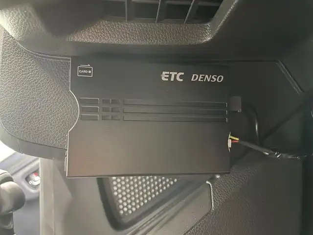 ホンダ Ｓ６６０ α 鹿児島県 2015(平27)年 3.7万km プレミアムスターホワイトP クルーズコントロール(追従走行なし)/衝突被害軽減システム/ETC/LEDヘッドライト/オートライト/純正フロアマット/純正アルミホイール/ハーフレザーシート/プッシュスタート/SPORTスイッチ/本革巻きステアリング/パドルシフト/AUX・USB接続/ABS/横滑り防止装置