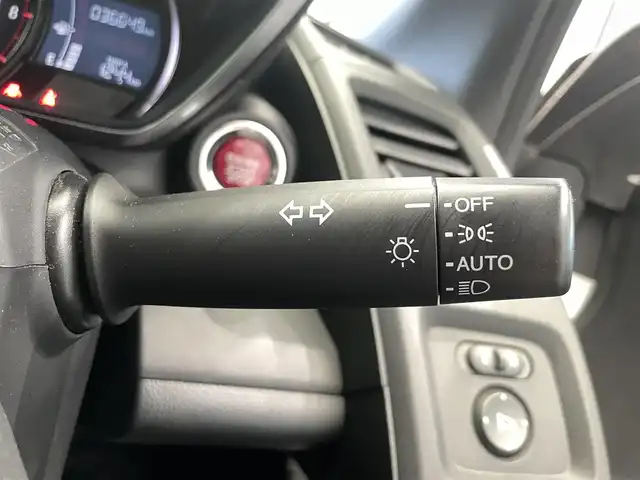 ホンダ Ｓ６６０ α 鹿児島県 2015(平27)年 3.7万km プレミアムスターホワイトP クルーズコントロール(追従走行なし)/衝突被害軽減システム/ETC/LEDヘッドライト/オートライト/純正フロアマット/純正アルミホイール/ハーフレザーシート/プッシュスタート/SPORTスイッチ/本革巻きステアリング/パドルシフト/AUX・USB接続/ABS/横滑り防止装置