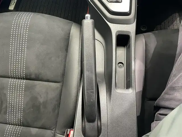 ホンダ Ｓ６６０ α 鹿児島県 2015(平27)年 3.7万km プレミアムスターホワイトP クルーズコントロール(追従走行なし)/衝突被害軽減システム/ETC/LEDヘッドライト/オートライト/純正フロアマット/純正アルミホイール/ハーフレザーシート/プッシュスタート/SPORTスイッチ/本革巻きステアリング/パドルシフト/AUX・USB接続/ABS/横滑り防止装置