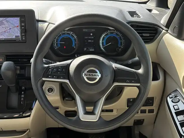 日産 ルークス X 福岡県 2021(令3)年 7.3万km スターリングシルバーM 純正ナビMJ121D-W/・フルセグTV/・FM/AM/・CD/・Bluetooth/全方位カメラ/片側パワースライドドア/リアクーラー/ETC/プッシュスタート/パーキングアシスト/スマートキー/純正フロアマット/ドアバイザー/エマージェンシーブレーキ/車線逸脱警報/ふらつき警報/フロント・リアソナー