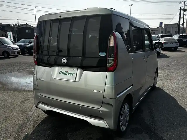 日産 ルークス X 福岡県 2021(令3)年 7.3万km スターリングシルバーM 純正ナビMJ121D-W/・フルセグTV/・FM/AM/・CD/・Bluetooth/全方位カメラ/片側パワースライドドア/リアクーラー/ETC/プッシュスタート/パーキングアシスト/スマートキー/純正フロアマット/ドアバイザー/エマージェンシーブレーキ/車線逸脱警報/ふらつき警報/フロント・リアソナー