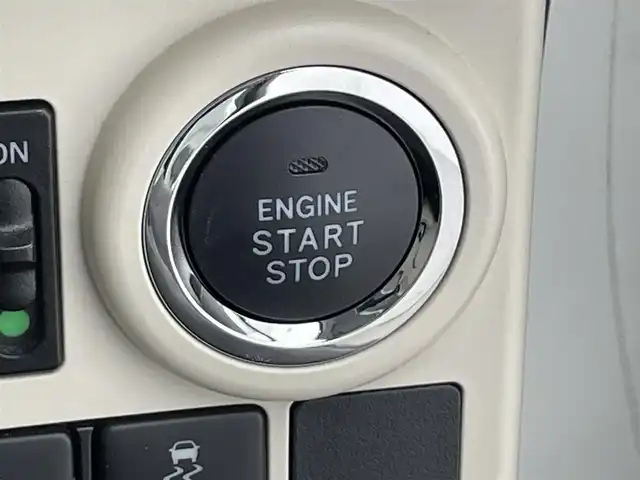 ダイハツ ムーヴ キャンバス G メイクアップ リミテッド　SAⅢ 滋賀県 2021(令3)年 4.8万km パールホワイトⅢ/ナチュラルベージュマイカメタリック 2トーン 純正8インチナビ/【Bluetooth/CD/DVD/SD/フルセグTV】/全方位カメラ/オートマチックハイビーム/衝突軽減ブレーキ/リアソナー/両側パワースライドドア/LEDヘッドライト/オートライト/ETC/前方ドライブレコーダー/ドアバイザー/プッシュスタート/スマートキー/ステアリングリモコン/純正フロアマット