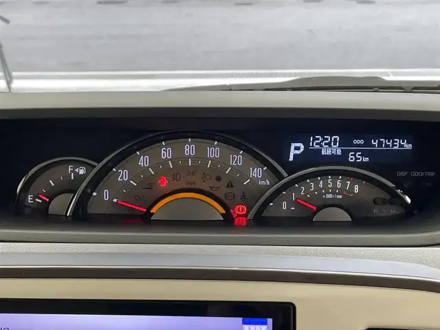 ダイハツ ムーヴ キャンバス G メイクアップ リミテッド　SAⅢ 滋賀県 2021(令3)年 4.8万km パールホワイトⅢ/ナチュラルベージュマイカメタリック 2トーン 純正8インチナビ/【Bluetooth/CD/DVD/SD/フルセグTV】/全方位カメラ/オートマチックハイビーム/衝突軽減ブレーキ/リアソナー/両側パワースライドドア/LEDヘッドライト/オートライト/ETC/前方ドライブレコーダー/ドアバイザー/プッシュスタート/スマートキー/ステアリングリモコン/純正フロアマット