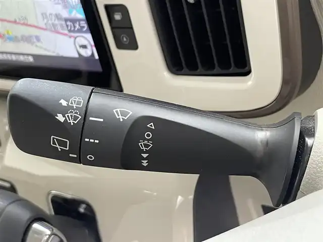 ダイハツ ムーヴ キャンバス G メイクアップ リミテッド　SAⅢ 滋賀県 2021(令3)年 4.8万km パールホワイトⅢ/ナチュラルベージュマイカメタリック 2トーン 純正8インチナビ/【Bluetooth/CD/DVD/SD/フルセグTV】/全方位カメラ/オートマチックハイビーム/衝突軽減ブレーキ/リアソナー/両側パワースライドドア/LEDヘッドライト/オートライト/ETC/前方ドライブレコーダー/ドアバイザー/プッシュスタート/スマートキー/ステアリングリモコン/純正フロアマット