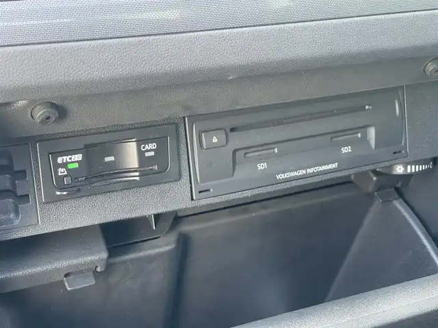 フォルクスワーゲン ティグアン TDI 4モーション Rライン ブラックスタイル 山梨県 2020(令2)年 3.2万km オリックスホワイトマザーオブパールエフェクト