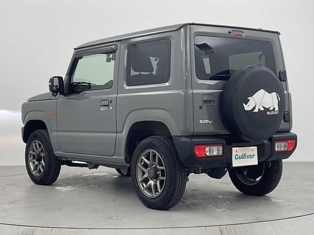 スズキ ジムニー XC 熊本県 2022(令4)年 6.2万km ミディアムグレー 純正SDナビ　/・フルセグTV/CD/DVD/SD/Bluetooth　/・バックカメラ　/スズキセーフティサポート　/・衝突軽減ブレーキ　/・車線逸脱警報　/クルーズコントロール　/ステアリングリモコン　/ビルトインETC　/D/Nシートヒーター　/アイドリングストップ　/オートライト　/LEDヘッドライト　/フォグランプ　/プッシュスタート　/スマートキー　/スペアキー　/純正フロアマット　/純正ドアバイザー　/純正アルミホイール　/社外コンソール　/ミラーヒーター　