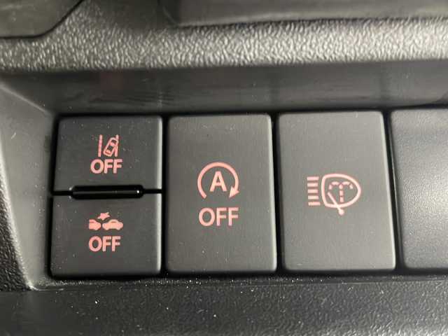 スズキ ジムニー XC 熊本県 2022(令4)年 6.2万km ミディアムグレー 純正SDナビ　/・フルセグTV/CD/DVD/SD/Bluetooth　/・バックカメラ　/スズキセーフティサポート　/・衝突軽減ブレーキ　/・車線逸脱警報　/クルーズコントロール　/ステアリングリモコン　/ビルトインETC　/D/Nシートヒーター　/アイドリングストップ　/オートライト　/LEDヘッドライト　/フォグランプ　/プッシュスタート　/スマートキー　/スペアキー　/純正フロアマット　/純正ドアバイザー　/純正アルミホイール　/社外コンソール　/ミラーヒーター　