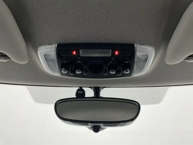 ＭＩＮＩ ミニ クーパー 愛媛県 2015(平27)年 4万km 黒／グレー 純正ＨＤＤナビ/（ラジオ／ＢＴ）　/ＥＴＣ　/革調シートカバー　/純正アルミ/スペアキー　/プッシュスタート　/オートライト　/純正マット